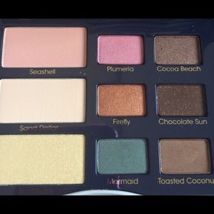 Two Faced Bonjour Makeup Set