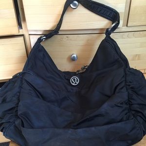 LULULEMON Arabesque Bag