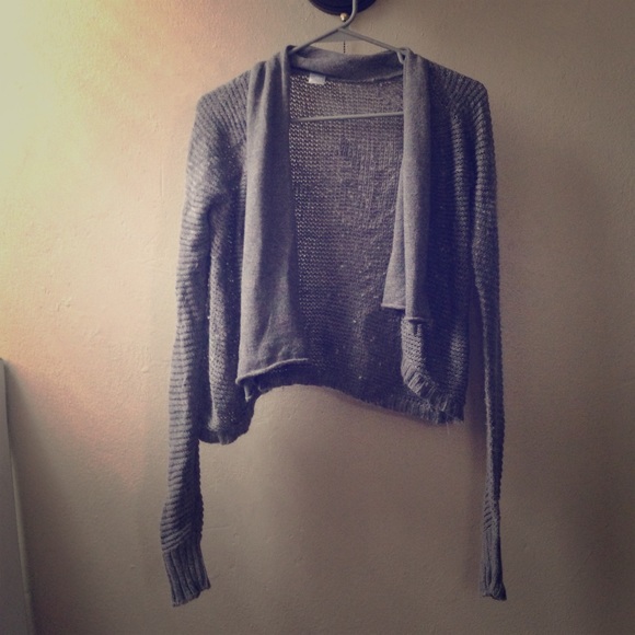 Cute gray sweater!