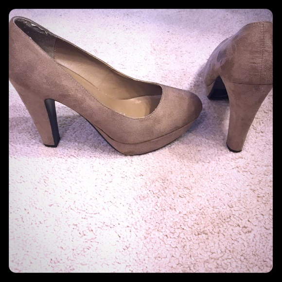 Brown suede pumps
