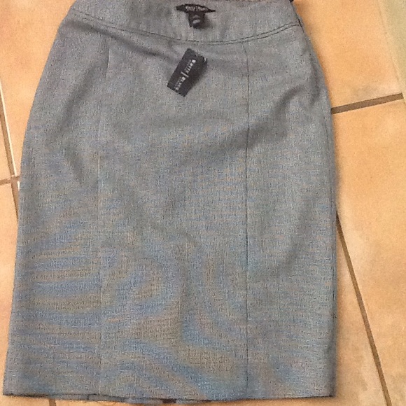 NWT White House Black Market skirt