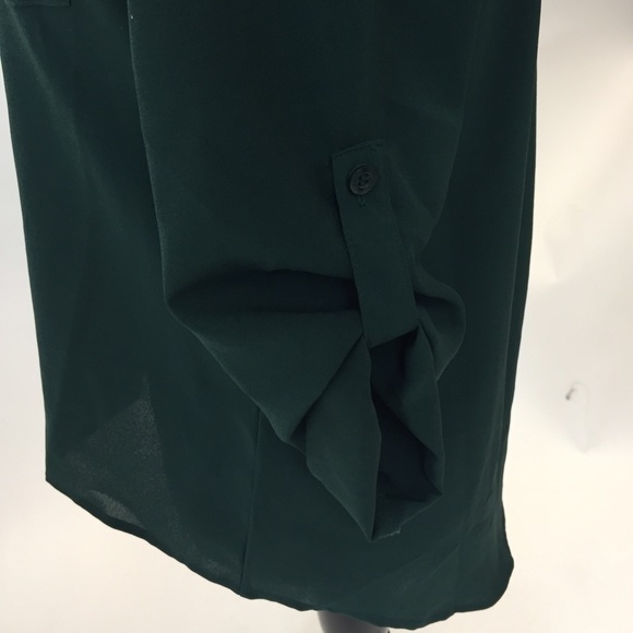 Green collard button down top with pocket ๐HP๐ - Picture 3 of 4