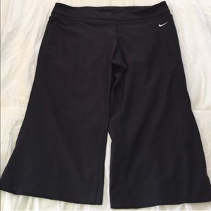 Nike Dri-fit Capri Bundle