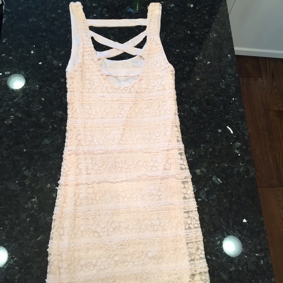 ❎sold❎ Blush pink lace dress - Picture 2 of 3