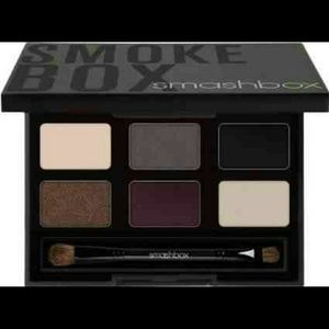 SOLD BNIB SMASHBOX II Smoke Box Photo Op Palette
