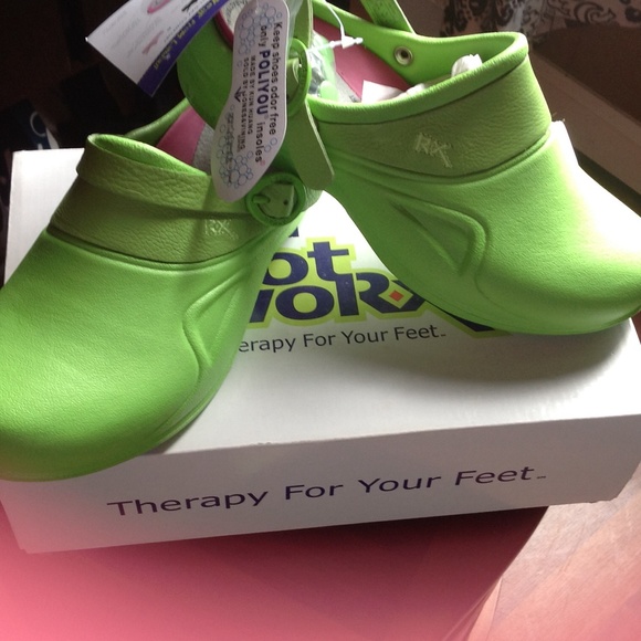 NIB / NWT. Landau. clogs/ sandals