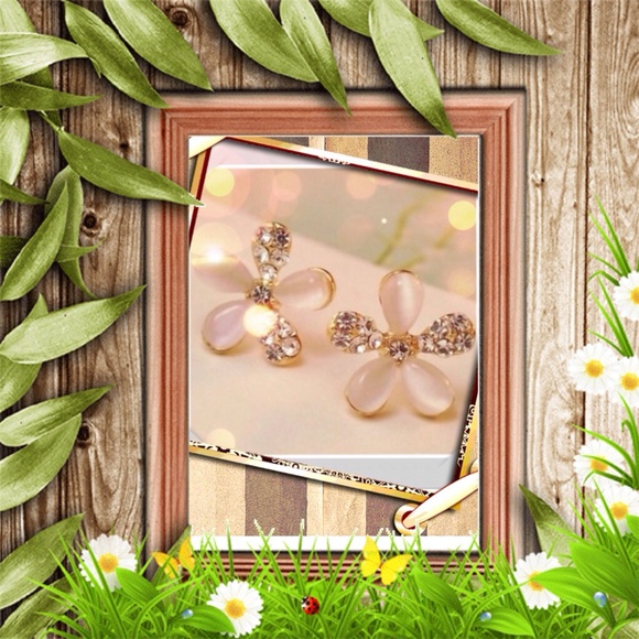 Rose gold 9k filled with triple A CZ and opals. - Picture 2 of 4