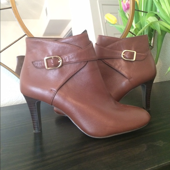 Banana Republic Shoes - Banana Republic Brown Leather Boots / Booties