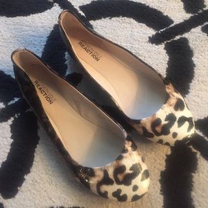 Kenneth Cole leopard patent leather flats sz. 5.5
