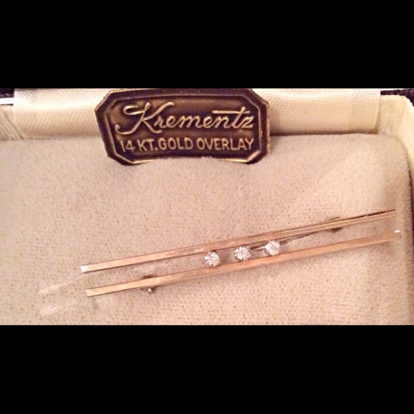 Krementz. 14KG Overlay Tiny Diamond Brooch MiB