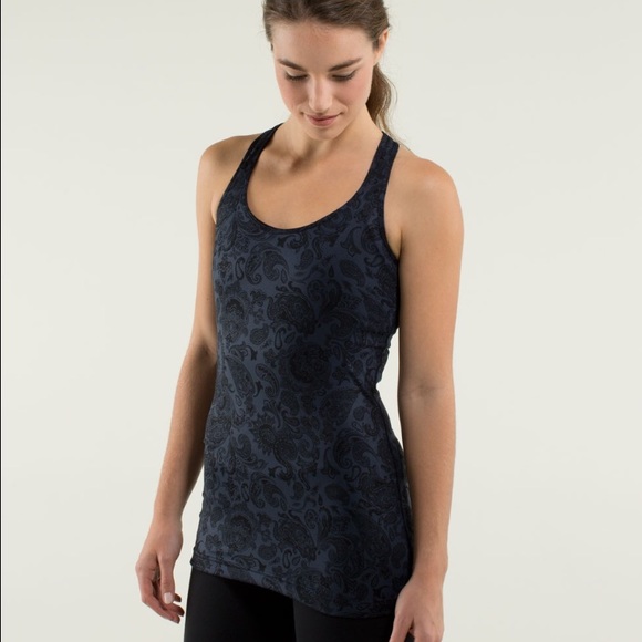 🎀SOLD🎀 Lululemon cool racerback in paisley blue