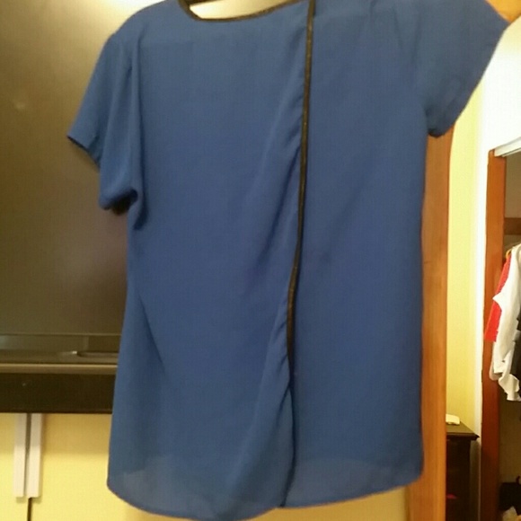 Shirt - Picture 2 of 3