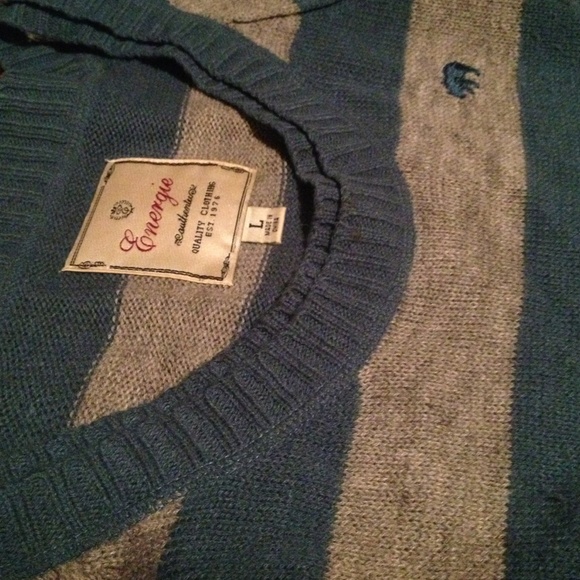 Sweater - Picture 2 of 2