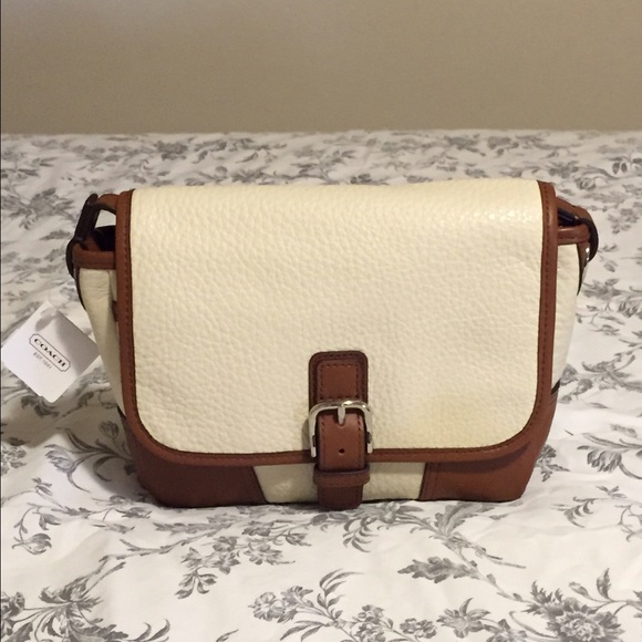 Coach Crossbody - Picture 2 of 4