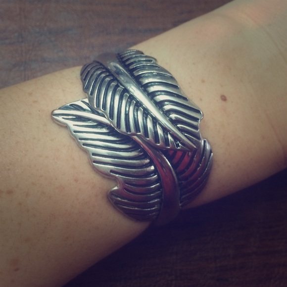 Silver feather bracelet