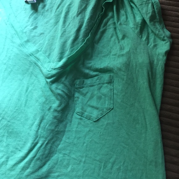 2 shirt bundle - Picture 4 of 4