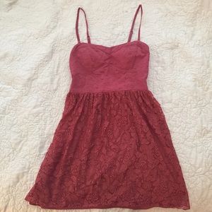 NWT Pretty mauve lace dress