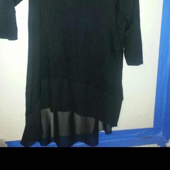 Lovely - Picture 2 of 3