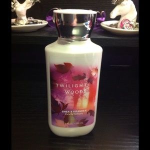 Bath & Body Works - Twilight Woods Body Lotion