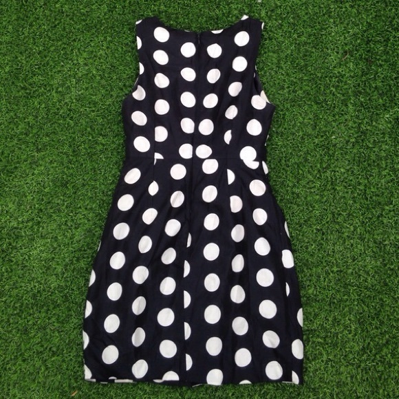 Polka dotted dress. - Picture 3 of 4