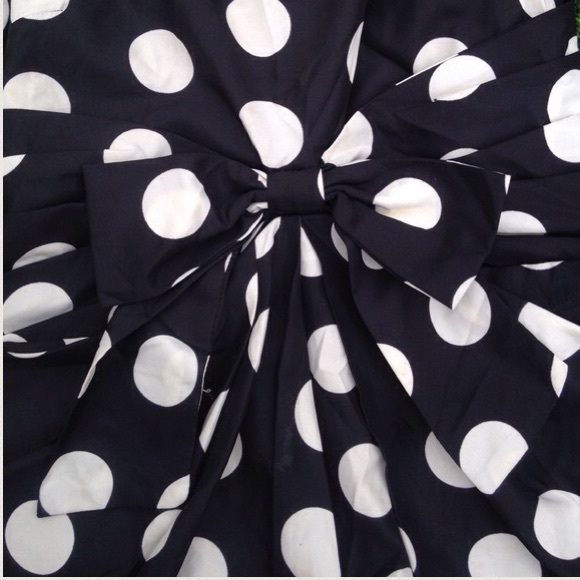 Polka dotted dress. - Picture 4 of 4