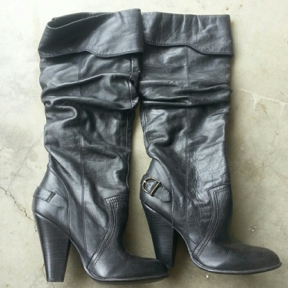 Steve Madden upper leather black boots