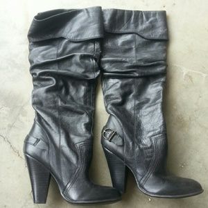 Steve Madden upper leather black boots