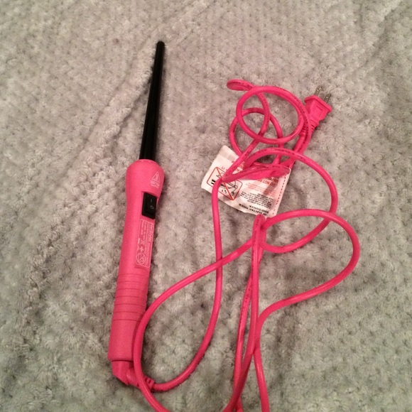Small barrel hair wand