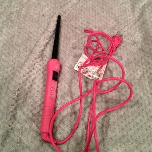 Small barrel hair wand