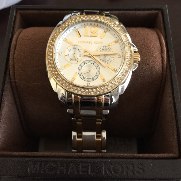 Michael Kors watch NWT and box.
