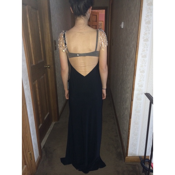 La Femme Prom Dress - Picture 2 of 5