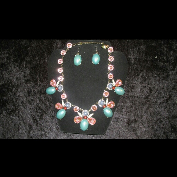 Necklace set