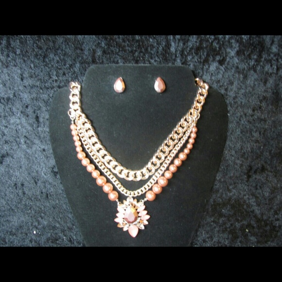 Necklace set