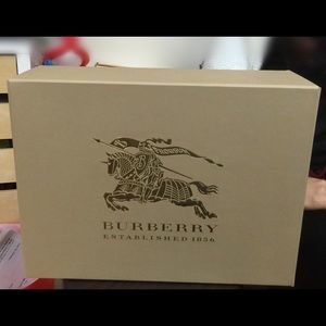 Burberry gift box 16x12