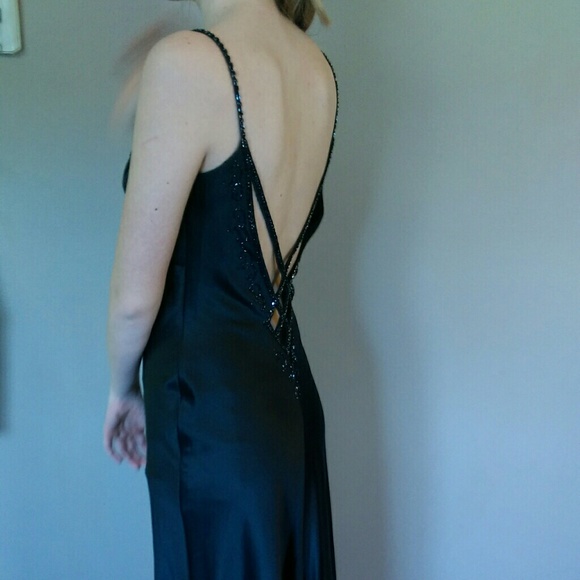 Party dress - Picture 2 of 4