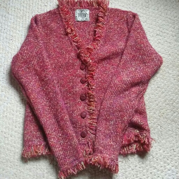 Curio sweater
