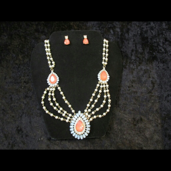 Necklace set
