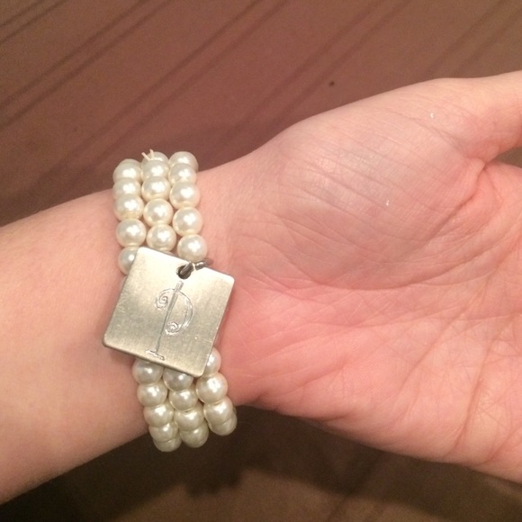 P initial pearl bracelet
