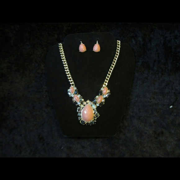 Necklace set