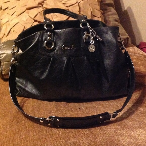 *SOLD*Coach Ashley handbag