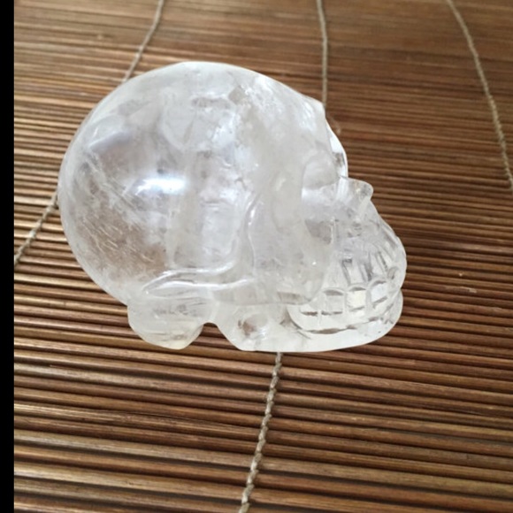 LARGE LUCKY CRYSTAL SKULL 🔮✨SALE LIMITED TIME✨ - Picture 4 of 4
