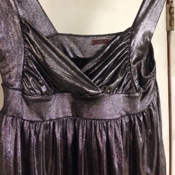 Silver tank top - Picture 2 of 3