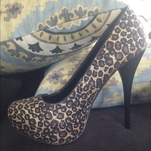 Cheetah Print Heels - Picture 3 of 3