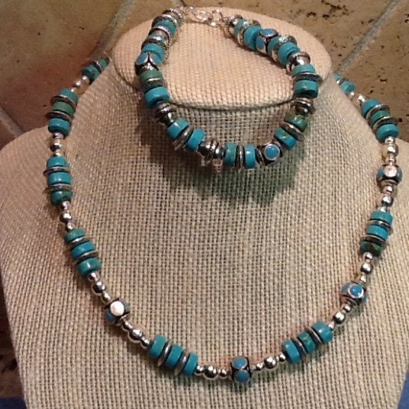 Turquoise & silver tone 16" necklace w/bracelet 7"