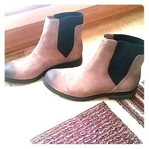 Kelsi Dagger Boots *WITH BOX*