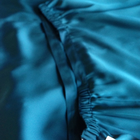 Elegant looking green skirt, fabulous for summer - Picture 3 of 4