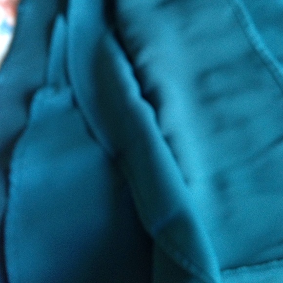 Elegant looking green skirt, fabulous for summer - Picture 4 of 4