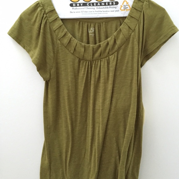 Green Loft Tee with Detailed Collar🐸 - Picture 1 of 2