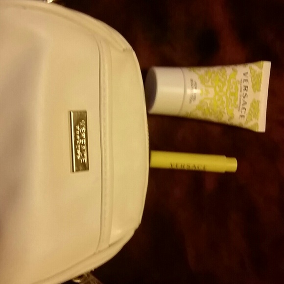 Versace yellow diamond
