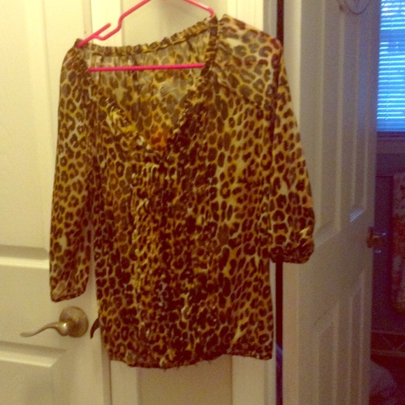 Cheetah print express top